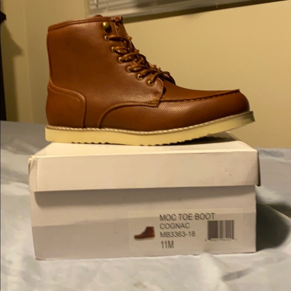 Mov toe boots